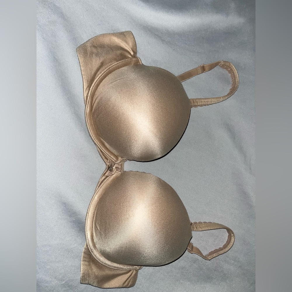 VS Beige Body by Victoria Push-Up Bra